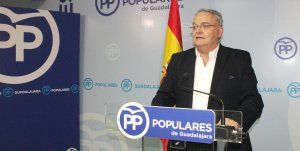 De las Heras afirma que a Page "le quedan seis días para cesar al vicepresidente que apoya a los golpistas”