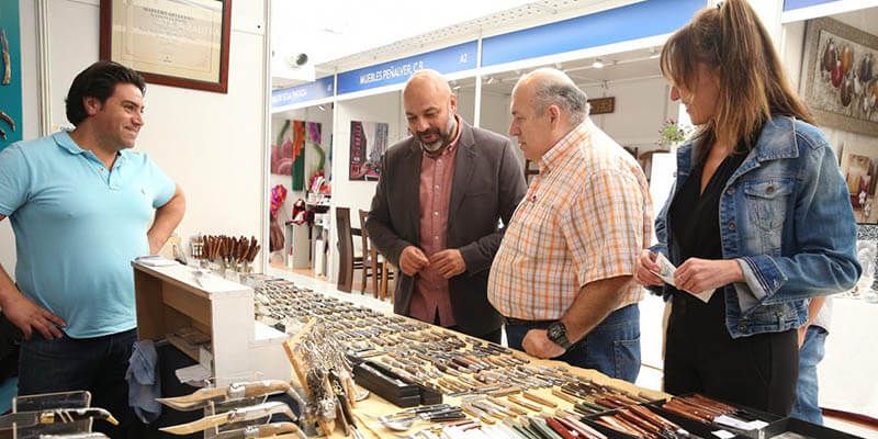El Gobierno regional alaba el buen entendimiento entre la tradición artesana y la modernidad de la tecnología