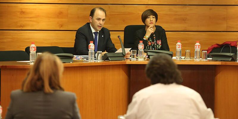 El Gobierno regional asegura que ha reducido las listas de espera sanitarias en 39.980 personas