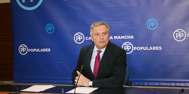 El PP no da crédito Page y Podemos votan en contra de una resolución de apoyo a la Guardia Civil y la Policía Nacional