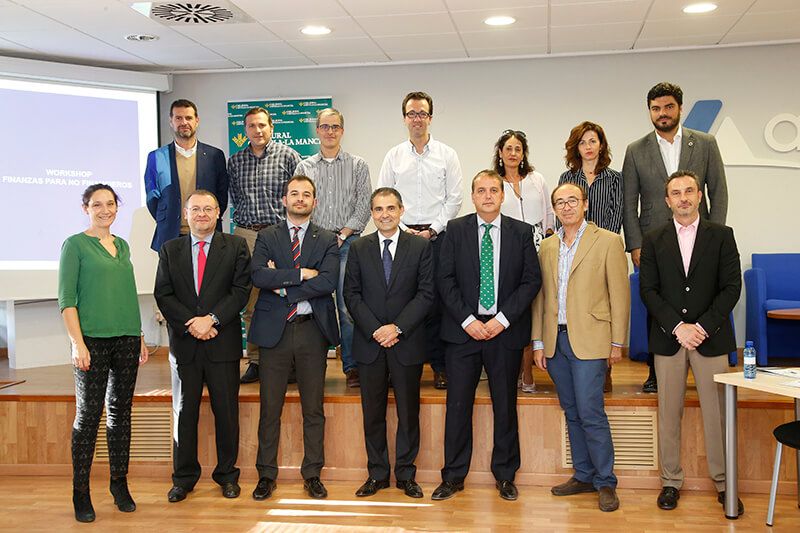 Fundación Caja Rural CLM y ADECA acercan a los empresarios conceptos financieros para aplicar en sus negocios