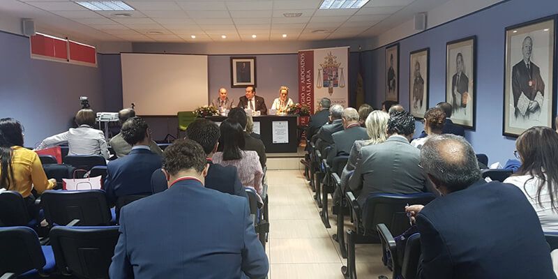 José Manuel Latre participa en la inauguración de las VI Jornadas Laborales del Colegio de Abogados