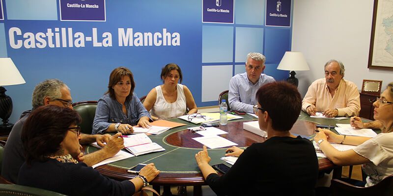 La Comisión de Seguimiento del Protocolo sobre Identidad y Expresión de Género aboga por la formación de profesionales en contacto con menores