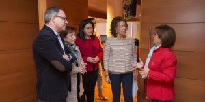 La Junta atiende a 900 personas con Alzheimer con el Programa de Estimulación Cognitiva con Nuevas Tecnologías