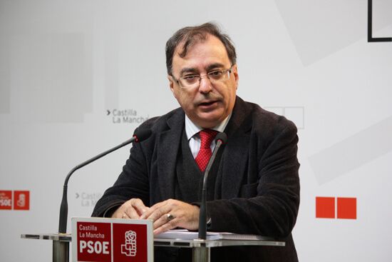 Mora señala que con el actual gobierno regional la economía “avanza y se recupera de la negra etapa de Cospedal" 3 Mora señala que con el actual gobierno regional la economía “avanza y se recupera de la negra etapa de Cospedal