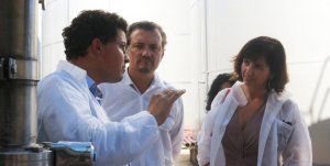 Orlena De Miguel espera que la Junta tome medidas para evitar que la producción de la uva esté enfrentada a la comercialización del vino