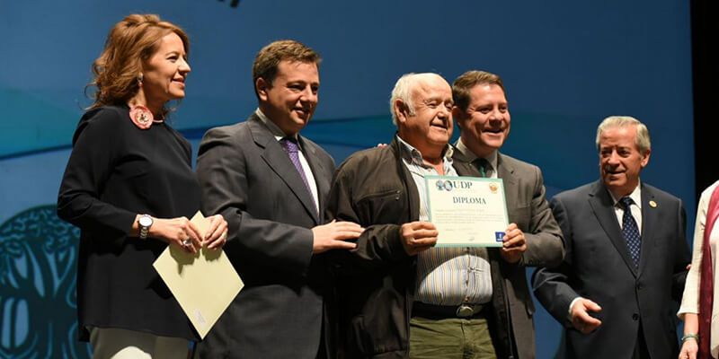 Page reclama a los separatistas que reconozcan que están obligados a acatar la Constitución antes de convocar o no elecciones