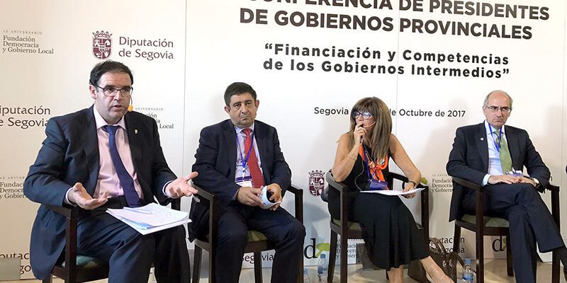 Prieto aboga en Segovia por recuperar la aportación del Estado a los Planes Provinciales de las Diputaciones