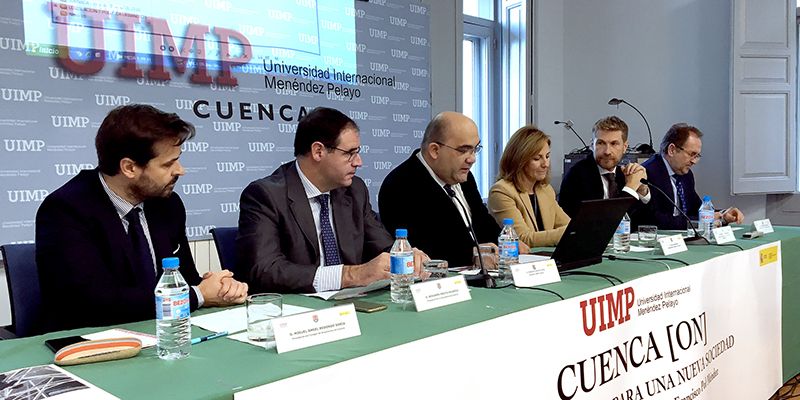 Prieto remarca el papel esencial de los arquitectos en el desarrollo de un entorno más vivo, ordenado y funcional