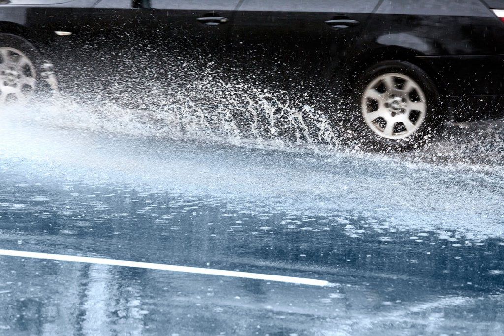 Protección Civil avisa por el paso de un frente que traerá fuertes lluvias y tormentas a diversas zonas de la Península