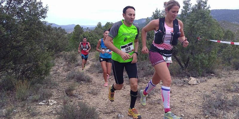 Santiago García y María Jesús Algarra salen vencedores en la carrera de montaña Piedra del Yunque