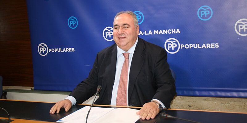 Tirado resalta que el discurso del Rey ha sido valiente, sereno, responsable, en defensa del orden constitucional y la unidad de España