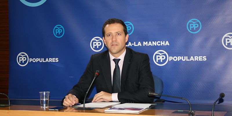 Velázquez exige al Gobierno “desvergonzado” de Page que deje de mentir a los ciudadanos con cifras falsas de listas de espera