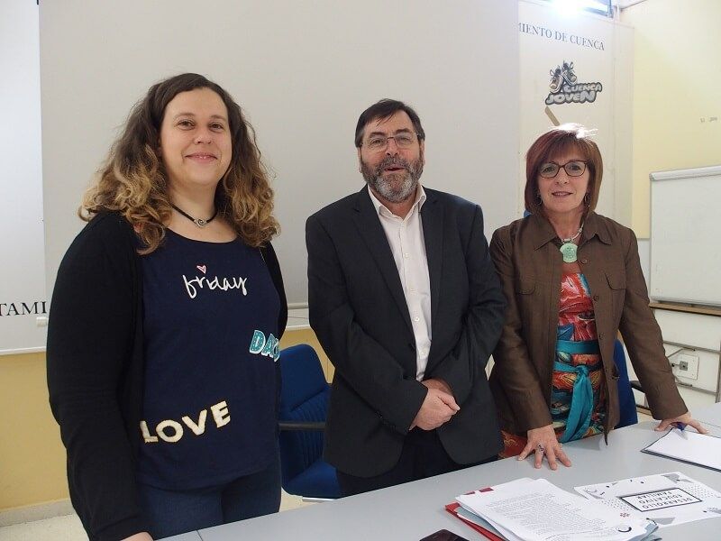 Ayuntamiento de Cuenca y AIS ponen en marcha el proyecto ‘Desarrollo Educativo Familiar’