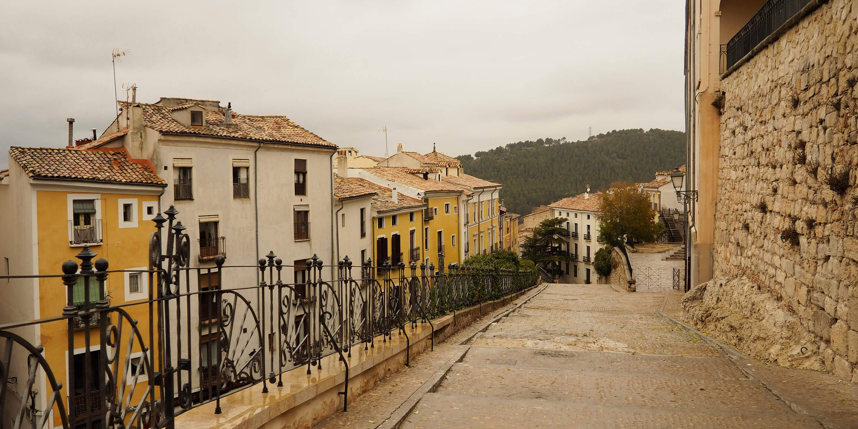 El Ayuntamiento de Cuenca indemniza a una señora con mil euros debido a una alcantarilla rota