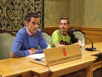 Cerca de 60 personas participarán el domingo en el primer campeonato de carrera de trineos con perro de Nohales