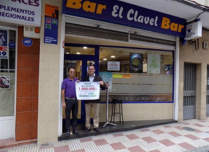 El bar El Clavel, de Guadalajara, da un premio de un millón de euros por una inversión de 20 euros