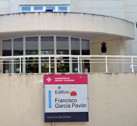 El escritor valdepeñero Joaquín Brotóns participará en el Aula de Poesía de la Facultad de Letras de Ciudad Real 3 El escritor valdepeñero Joaquín Brotóns participará en el Aula de Poesía de la Facultad de Letras de Ciudad Real