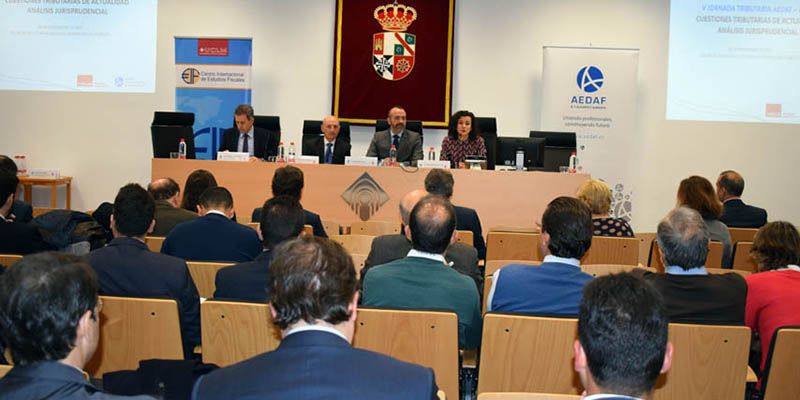 Expertos debaten en la UCLM sobre la actualidad tributaria