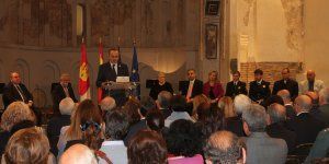 gregorio los premios meninas castilla la mancha trasladan un mensaje de esperanza a las victimas la sociedad esta con vosotras