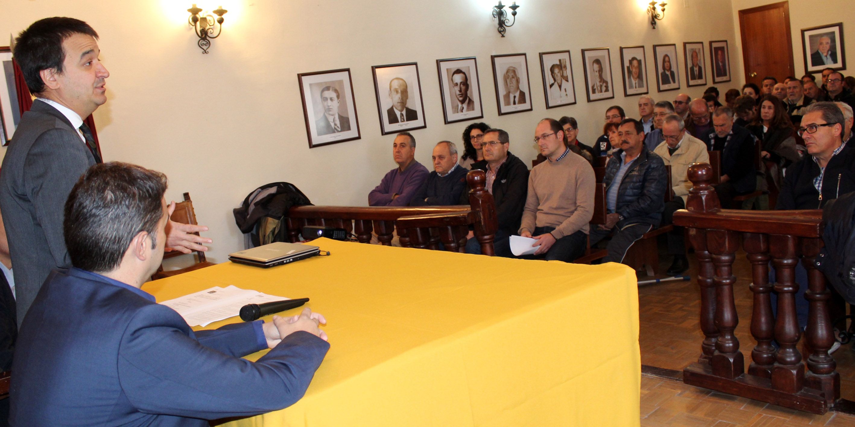 La Junta destina 400.000 euros para ayudar a los propietarios de los ‘montes de socios’ que se unan para su aprovechamiento