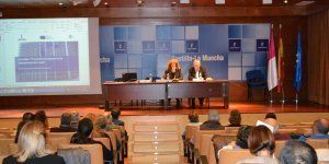 la junta forma a cargos electos de entidades locales sobre las posibilidades de financiar proyectos con fondos europeos