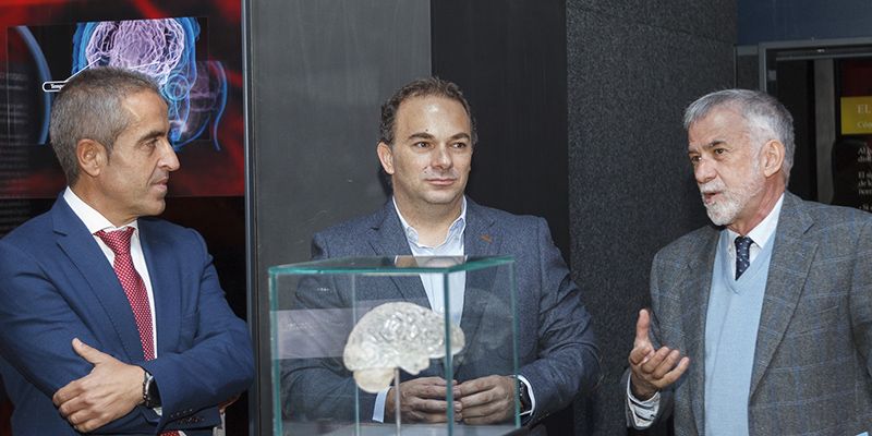 la-obra-social-la-caixa-y-el-ayuntamiento-de-guadalajara-presentan-la-exposicion-ilusionismo-magia-o-ciencia