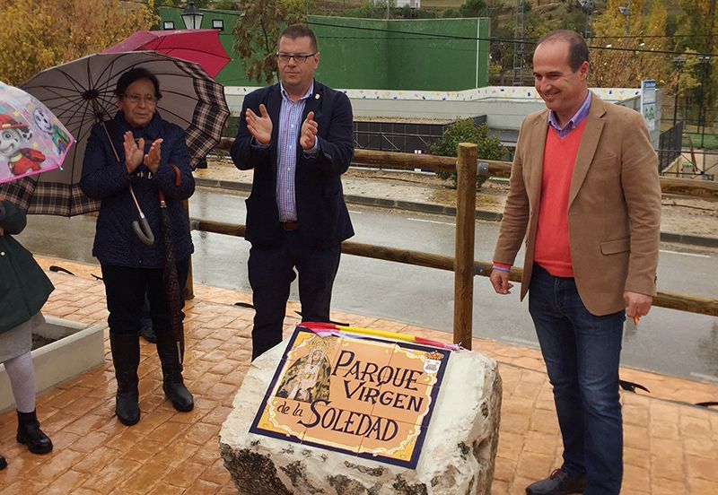 los-vecinos-de-hontoba-disfrutan-de-nuevas-zonas-de-ocio-y-esparcimiento