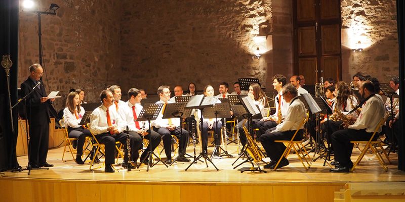 La Banda de Música de Sigüenza recibe el reconocimiento de la ciudad en el quinto aniversario de su refundación