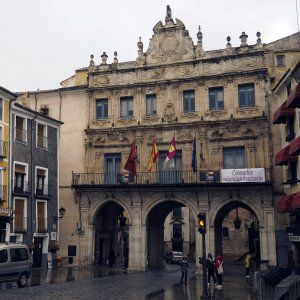 El Ayuntamiento de Cuenca solicita talleres de Empleo de Digitalización Documental y Mantenimiento en Inmuebles