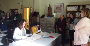 Marta Segarra destaca el valor del patrimonio documental que posee el Ayuntamiento de Cuenca