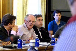 Parrilla: “La Diputación de Cuenca invierte allí donde hay necesidades y no donde gobierna uno u otro partido” 