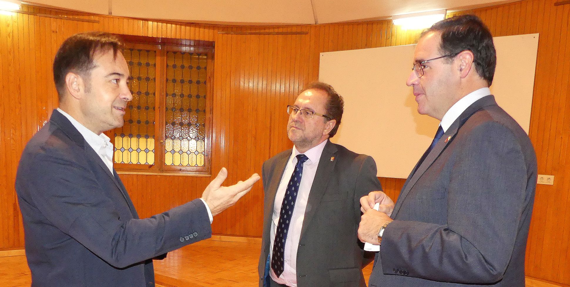 Prieto se felicita por la próxima apertura de una sala de exposiciones en el centro de la UNED en Cuenca