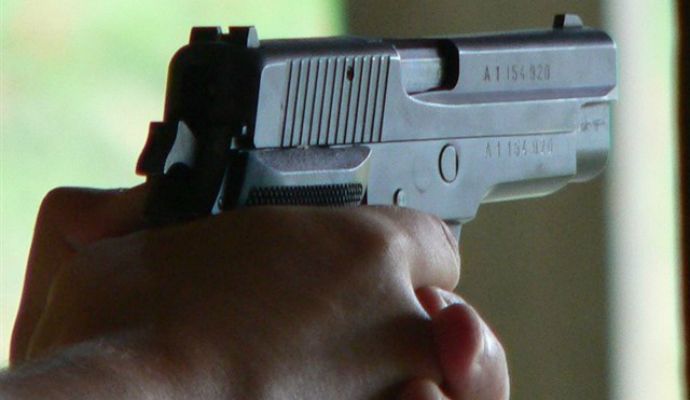 Un encapuchado atraca a punta de pistola en un supermercado de Yunquera de Henares