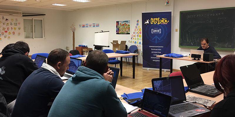 UNICO forma a sus asociados en producción y edición de contenidos de vídeo en redes sociales