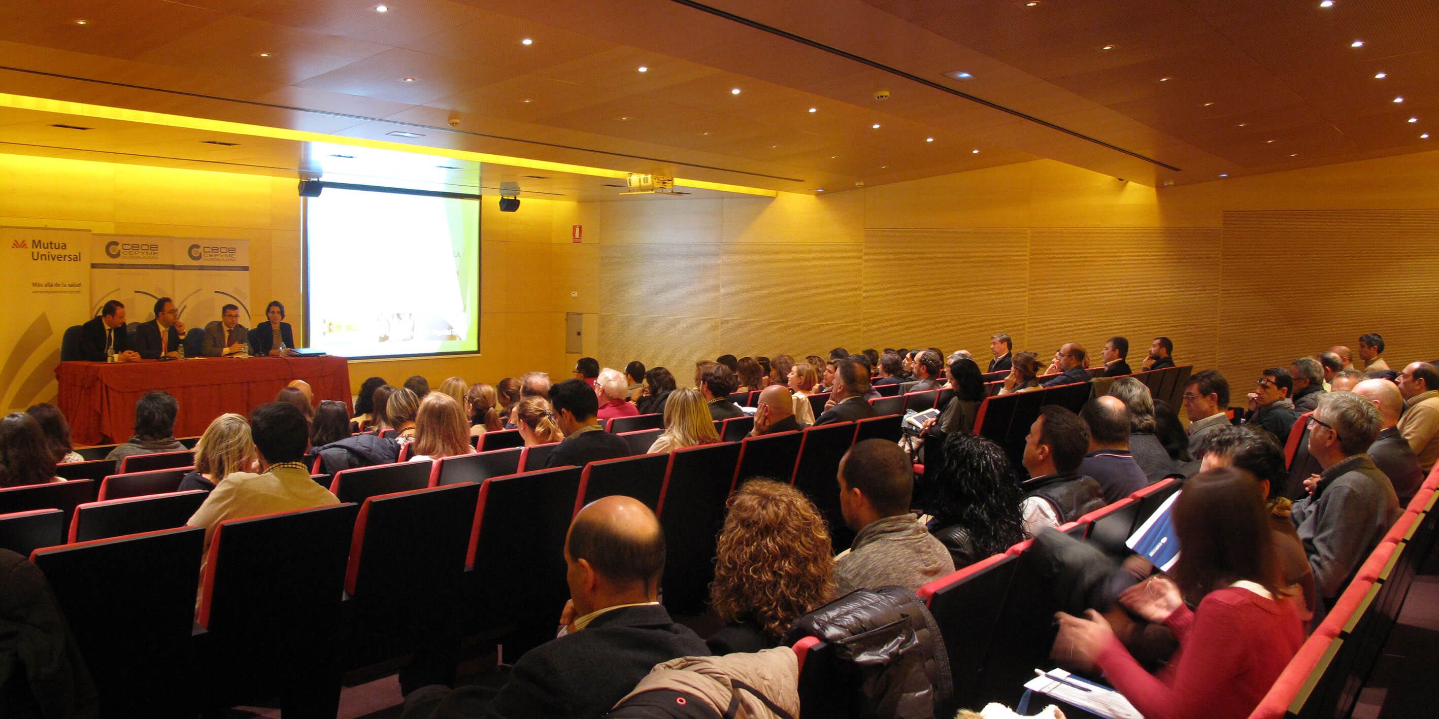 150 empresarios se informan en Guadalajara sobre la programación de la inspección de trabajo para el año 2018