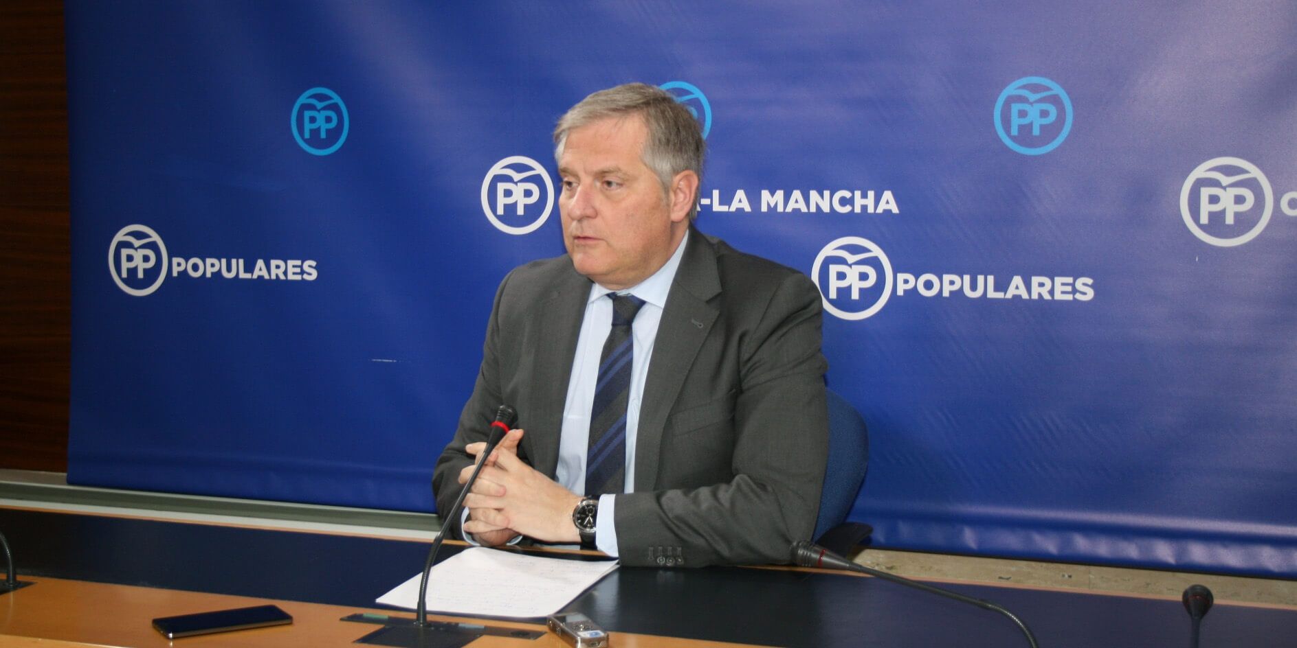 Cañizares denuncia la hipocresía de Page, que habla de la unidad de España mientras gobierna con los que la quieren romper