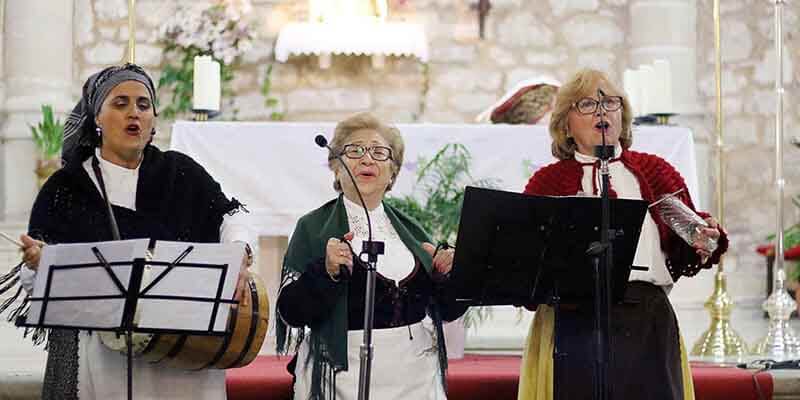 El Certamen de Villancicos de Pareja llegó anoche a su X Edición