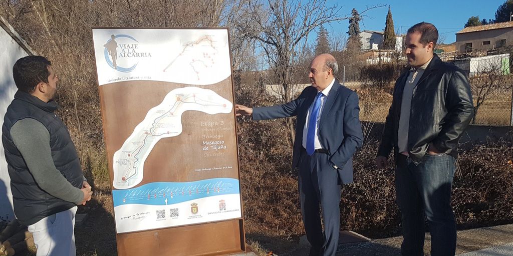 La Diputación de Guadalajara señaliza la ruta del Viaje a la Alcarria con 22 paneles en cada pueblo y 120 balizas en los caminos