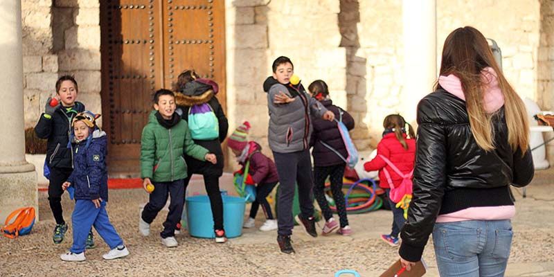Fuentenovilla se llena de Pokémons en la yincana infantil de Navidad