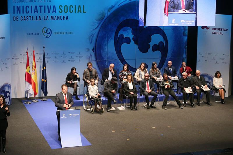 Las personas con discapacidad de la región disfrutarán en 2018 de descuentos del 50% en los viajes en autobús por Castilla-La Mancha 3 Las personas con discapacidad de la región disfrutarán en 2018 de descuentos del 50% en los viajes en autobús por Castilla-La Mancha