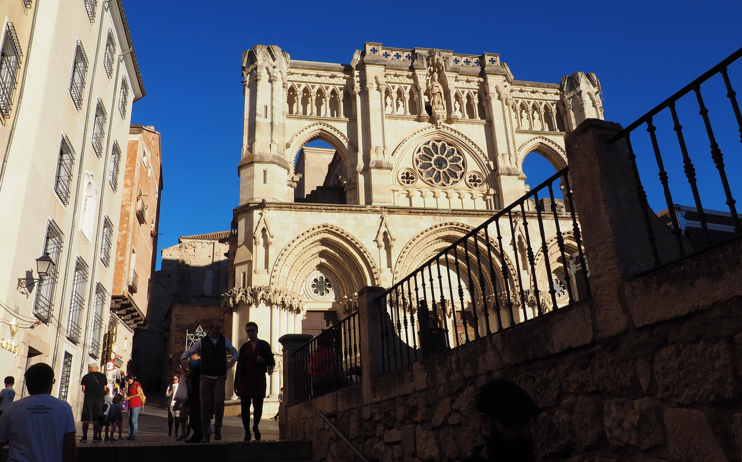 Los autobuses lanzadera para reforzar la conexión a la Estación del AVE y Casco Antiguo de Cuenca comienzan hoy a funcionar