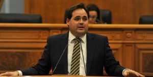 Núñez acusa a Page de estar más pendiente de los líos internos del PSOE y de Venezuela que de los problemas de los castellano-manchegos