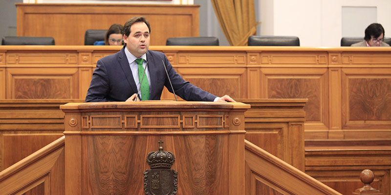 Núñez asegura que que los únicos puestos de trabajo que garantiza la Junta son los de Page y Podemos