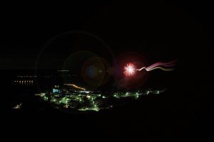 Pareja presenta su programa de festejos navideños para niños y mayores