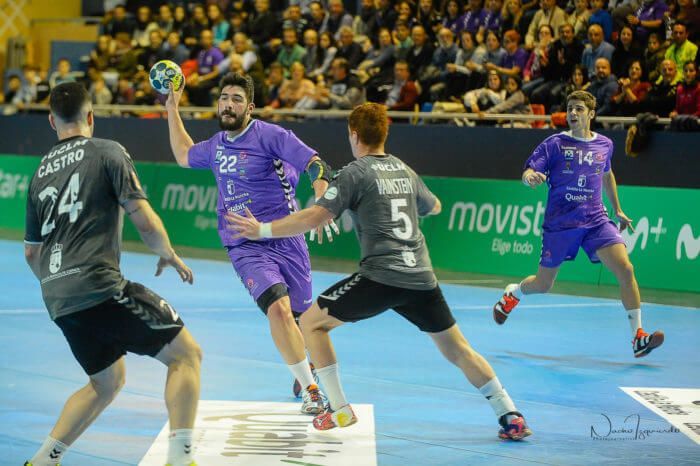 Quabit Guadalajara pierde ante Bidasoa pero continúa tercero