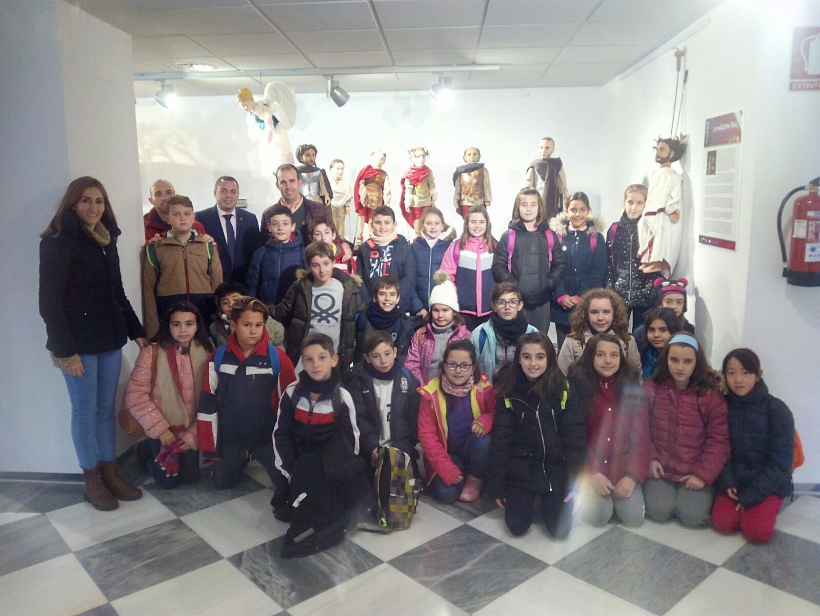 Unas 3.000 personas han visitado ya la exposición sobre la historia del teatro de figuras en España organizada por la Junta y La Máquina Real 3 Unas 3.000 personas han visitado ya la exposición sobre la historia del teatro de figuras en España organizada por la Junta y La Máquina Real