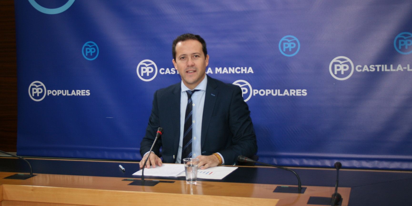 Velázquez denuncia el “viaje de la vergüenza” de un alcalde de Page para apoyar a Maduro en Venezuela