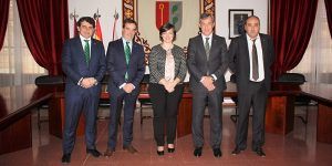 Caja Rural Castilla-La Mancha visita el Ayuntamiento de Camarena