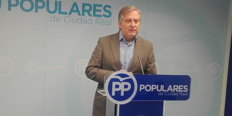 Cañizares denuncia que Page, en una actitud irresponsable, pone en peligro la salud de los ciudadanos